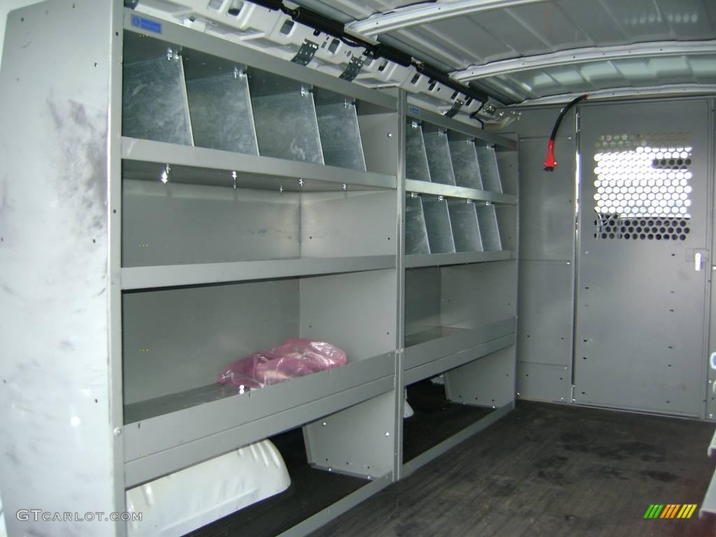 2006 Express 2500 Cargo Van - Summit White / Medium Dark Pewter photo #14