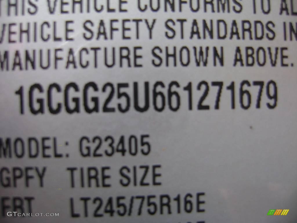 2006 Express 2500 Cargo Van - Summit White / Medium Dark Pewter photo #18