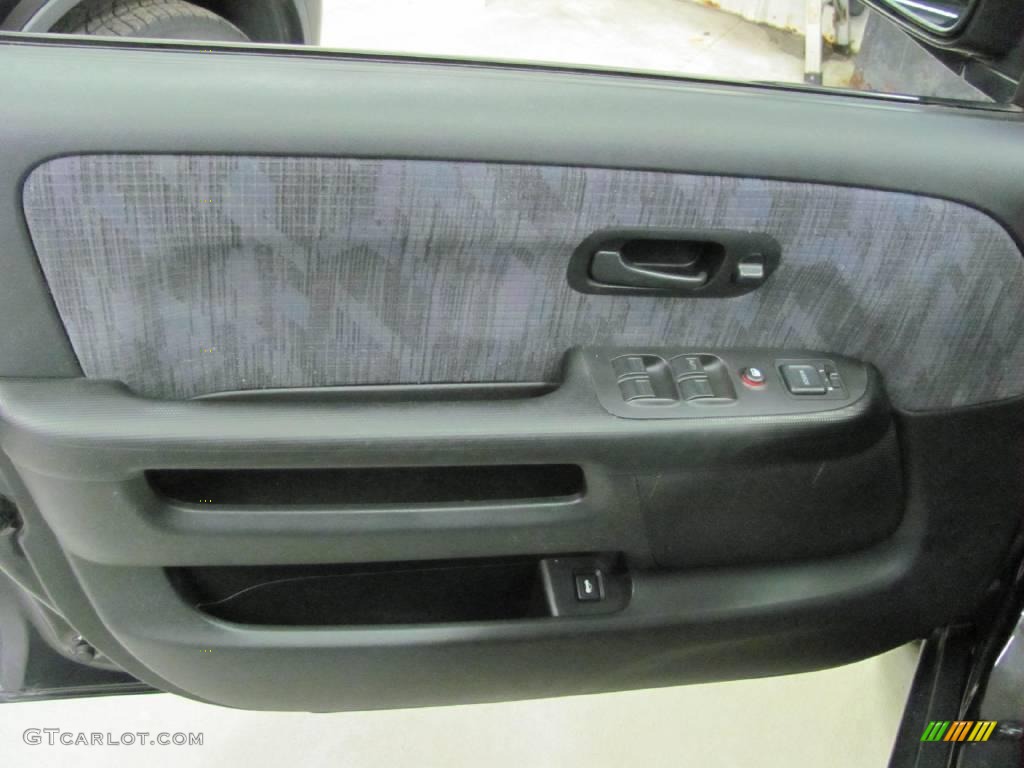 2002 CR-V LX 4WD - Nighthawk Black Pearl / Black photo #8