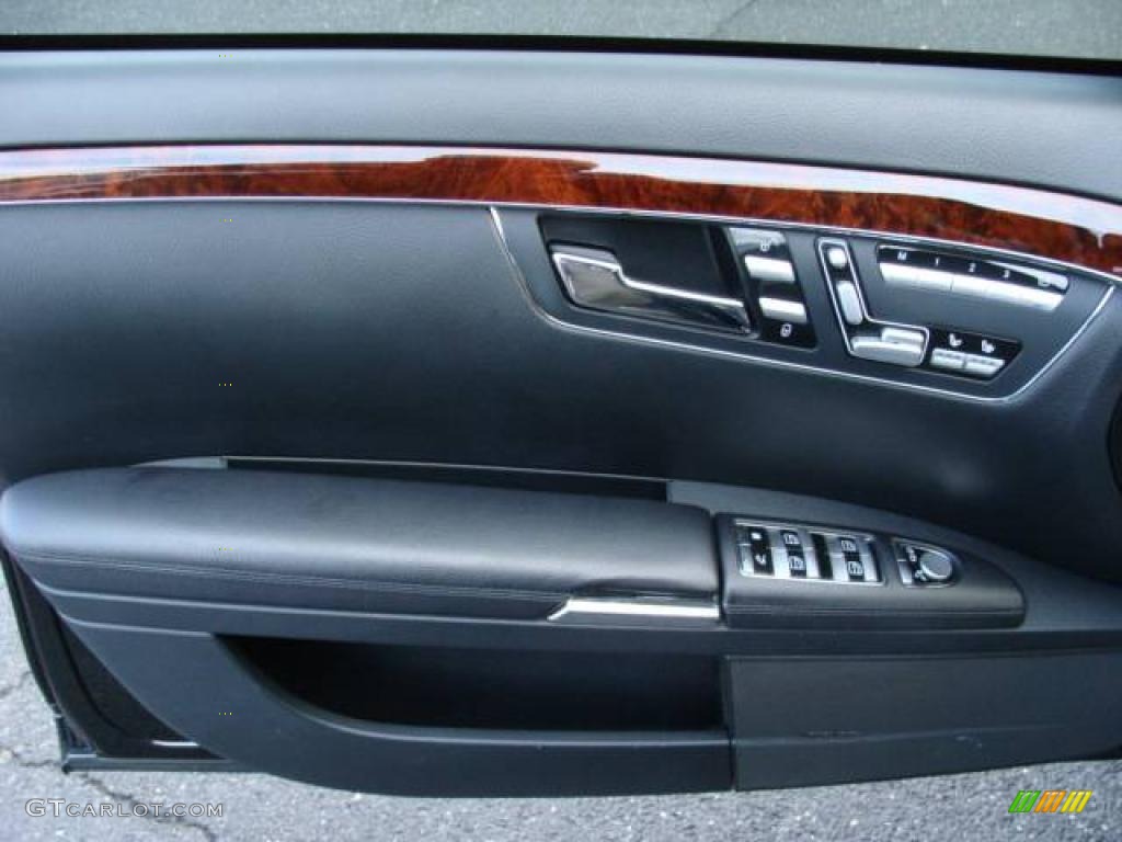 2008 S 550 4Matic Sedan - Black / Black photo #7