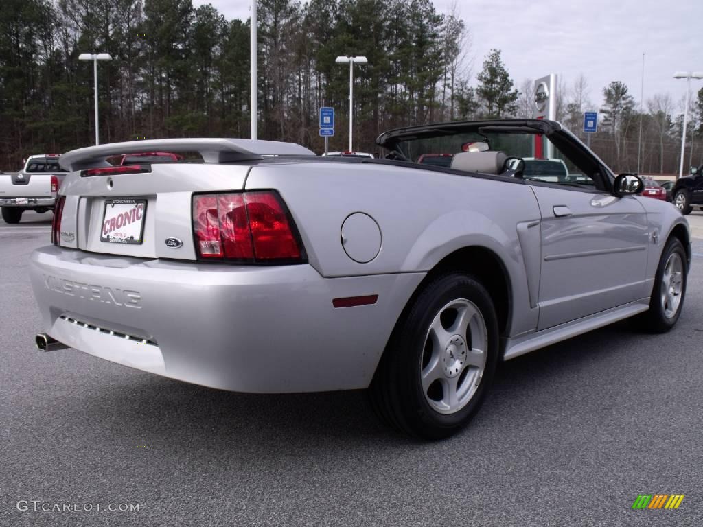 2003 Mustang V6 Convertible - Silver Metallic / Medium Graphite photo #5