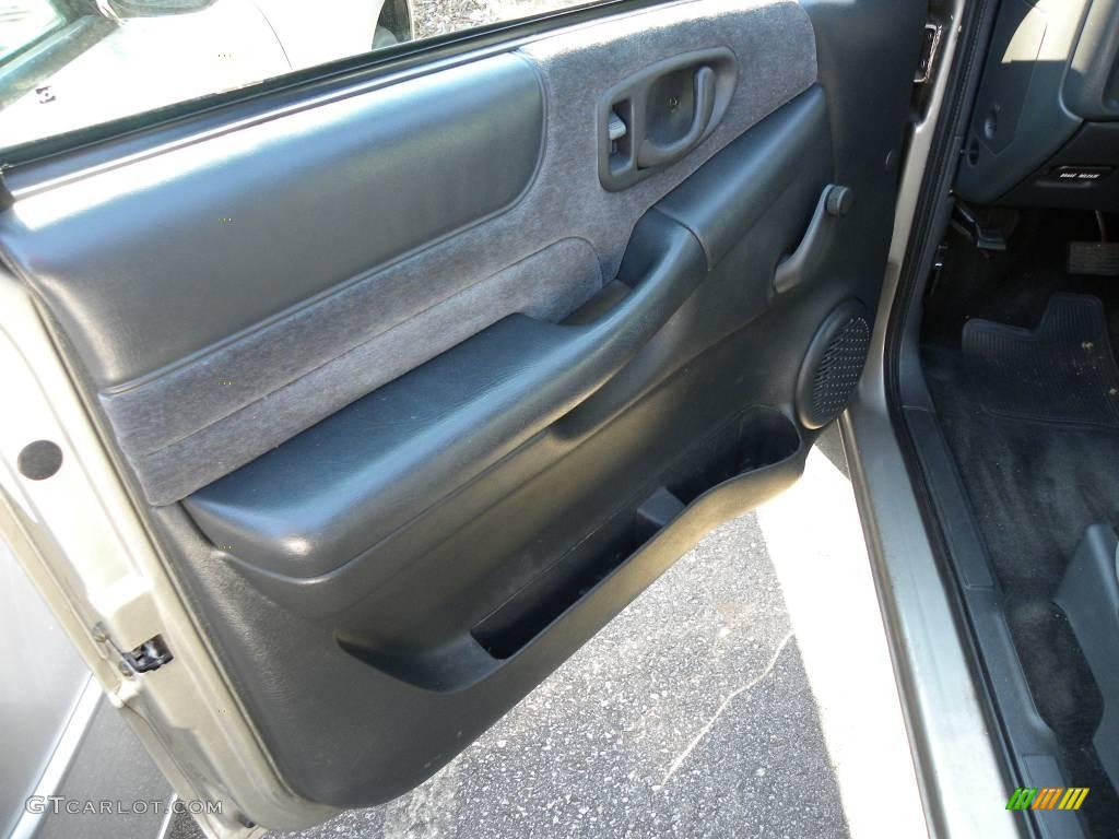 2001 S10 Extended Cab - Light Pewter Metallic / Graphite photo #5