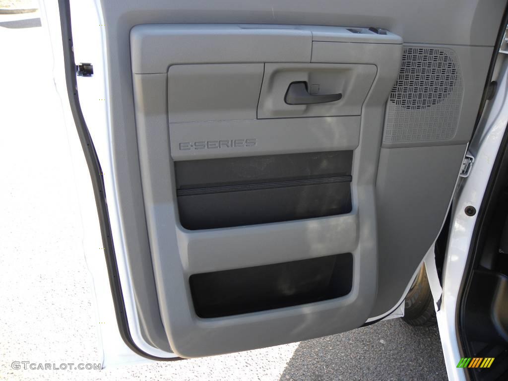 2009 E Series Van E350 Super Duty XLT Passenger - Oxford White / Medium Flint photo #5