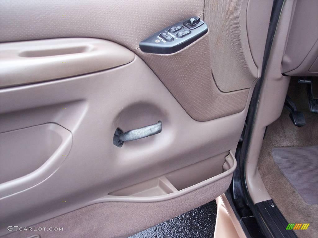 1995 F150 Eddie Bauer Regular Cab - Black / Beige photo #26