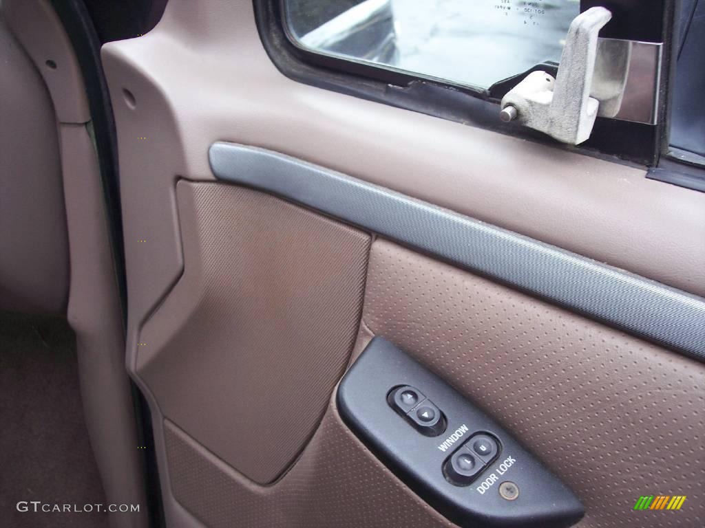 1995 F150 Eddie Bauer Regular Cab - Black / Beige photo #37