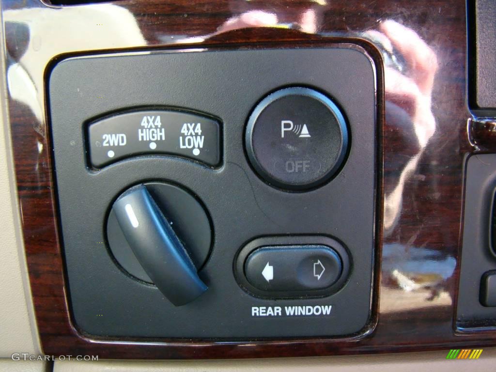 2007 F350 Super Duty King Ranch Crew Cab 4x4 - Oxford White / Castano Brown Leather photo #27