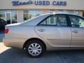 Desert Sand Mica - Camry LE Photo No. 30