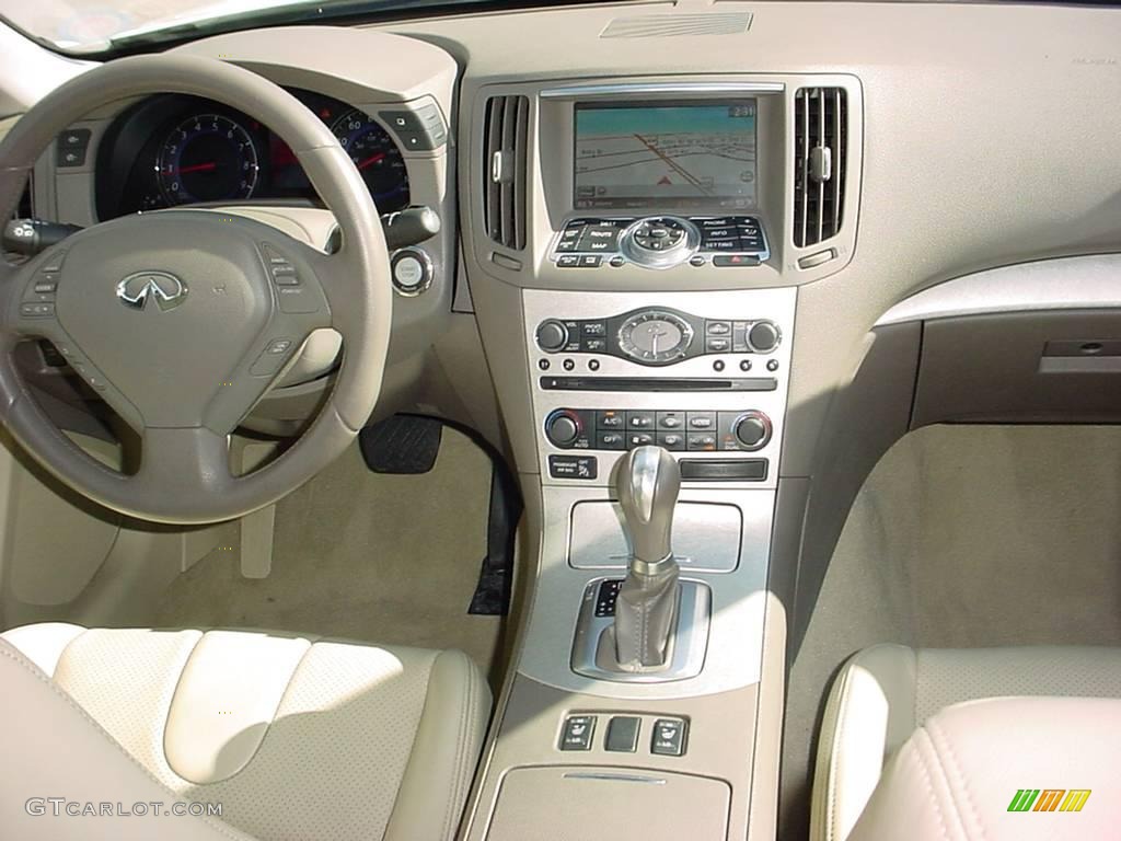 2008 G 35 Sedan - Ivory Pearl White / Wheat photo #25