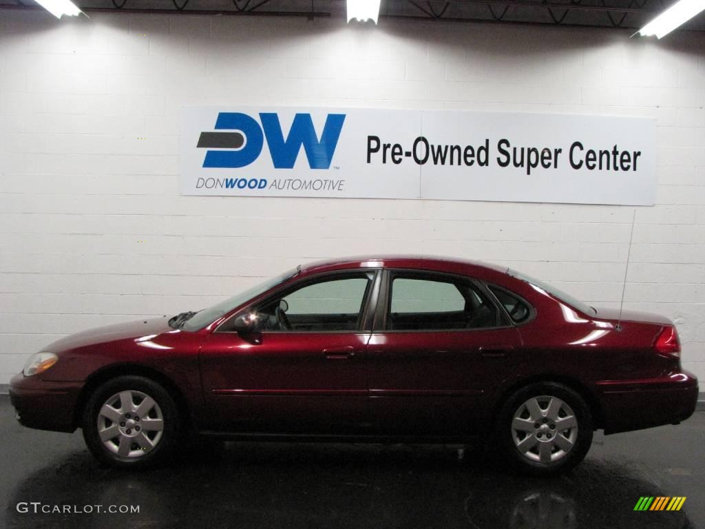 2004 Taurus LX Sedan - Merlot Metallic / Medium Graphite photo #5