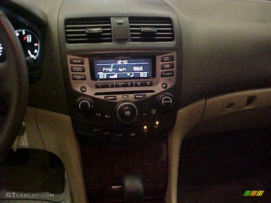 2007 Accord EX-L V6 Sedan - Taffeta White / Ivory photo #20