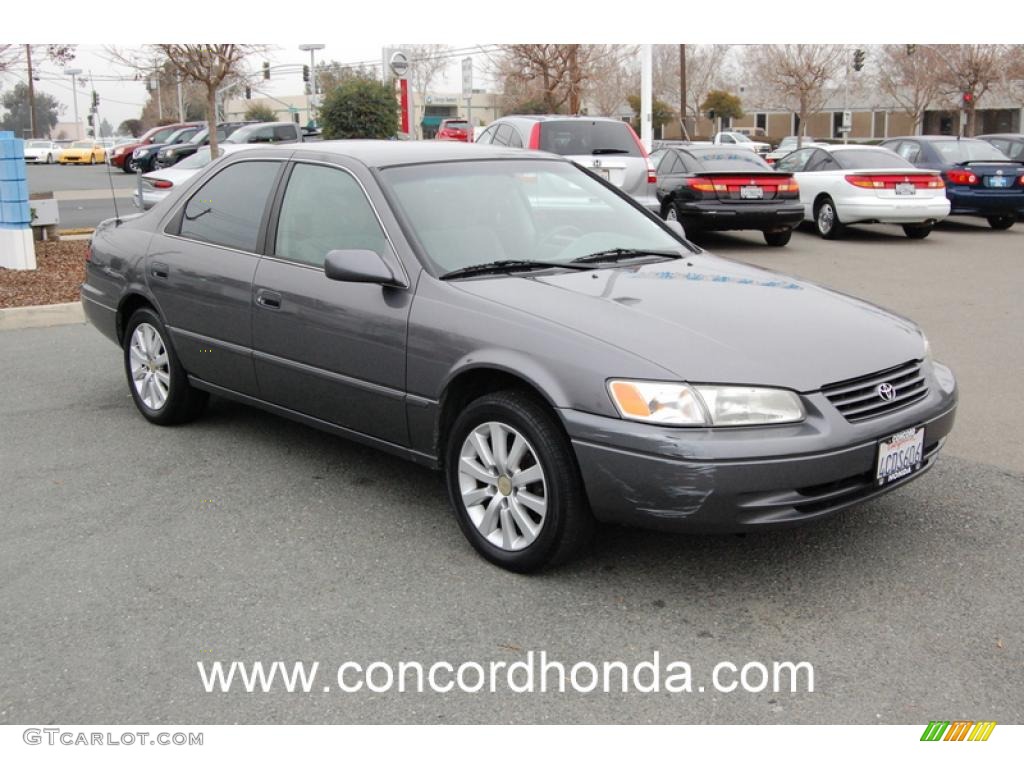 1998 Camry LE - Antique Sage Pearl / Gray photo #1