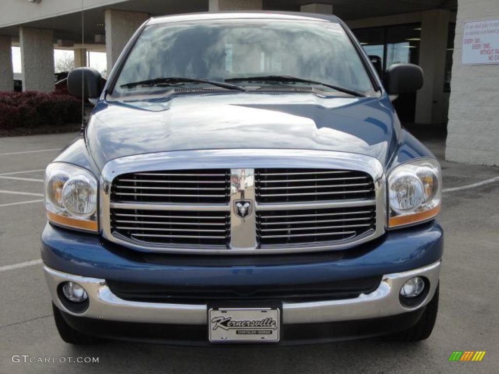 2006 Ram 1500 SLT Quad Cab 4x4 - Atlantic Blue Pearl / Medium Slate Gray photo #8