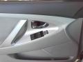 Super White - Camry SE Photo No. 12