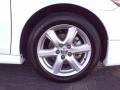 Super White - Camry SE Photo No. 22