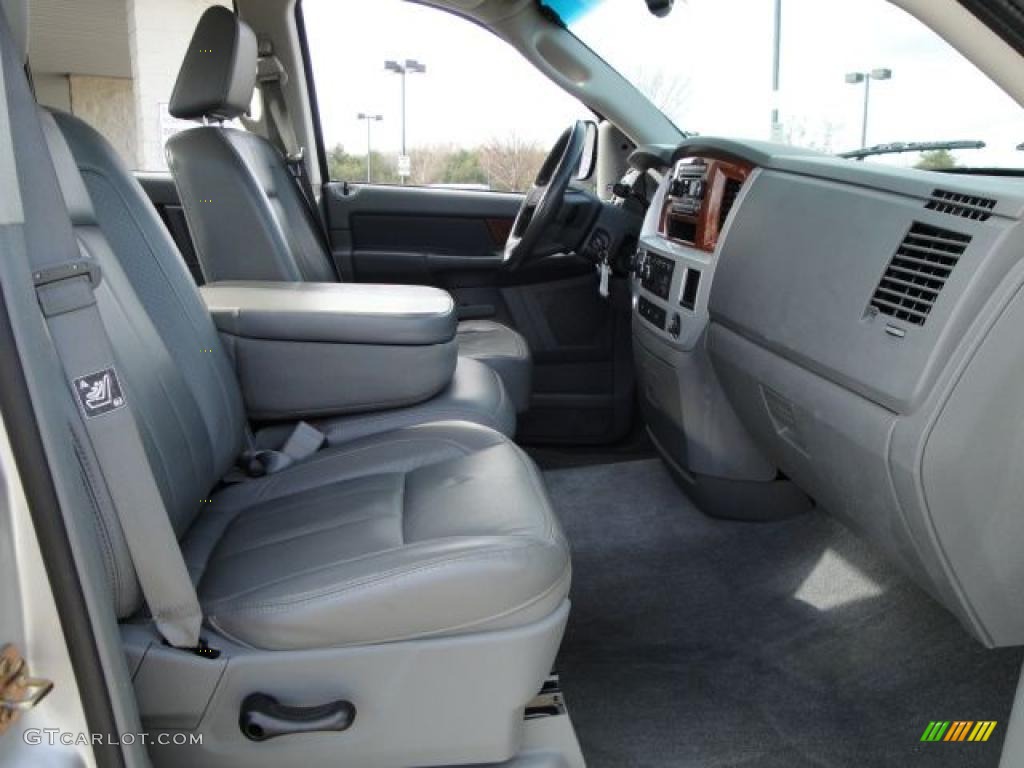 2006 Ram 1500 Laramie Quad Cab 4x4 - Bright Silver Metallic / Medium Slate Gray photo #24