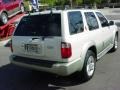 2003 Ivory White Pearl Infiniti QX4   photo #3