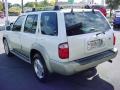 2003 Ivory White Pearl Infiniti QX4   photo #6