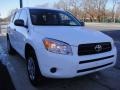 Super White - RAV4 I4 Photo No. 6
