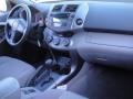 Super White - RAV4 I4 Photo No. 12
