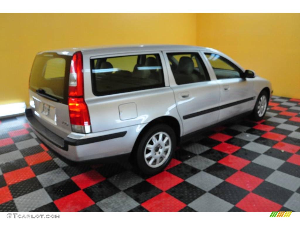 2003 V70 2.4 - Mystic Silver Metallic / Taupe photo #6
