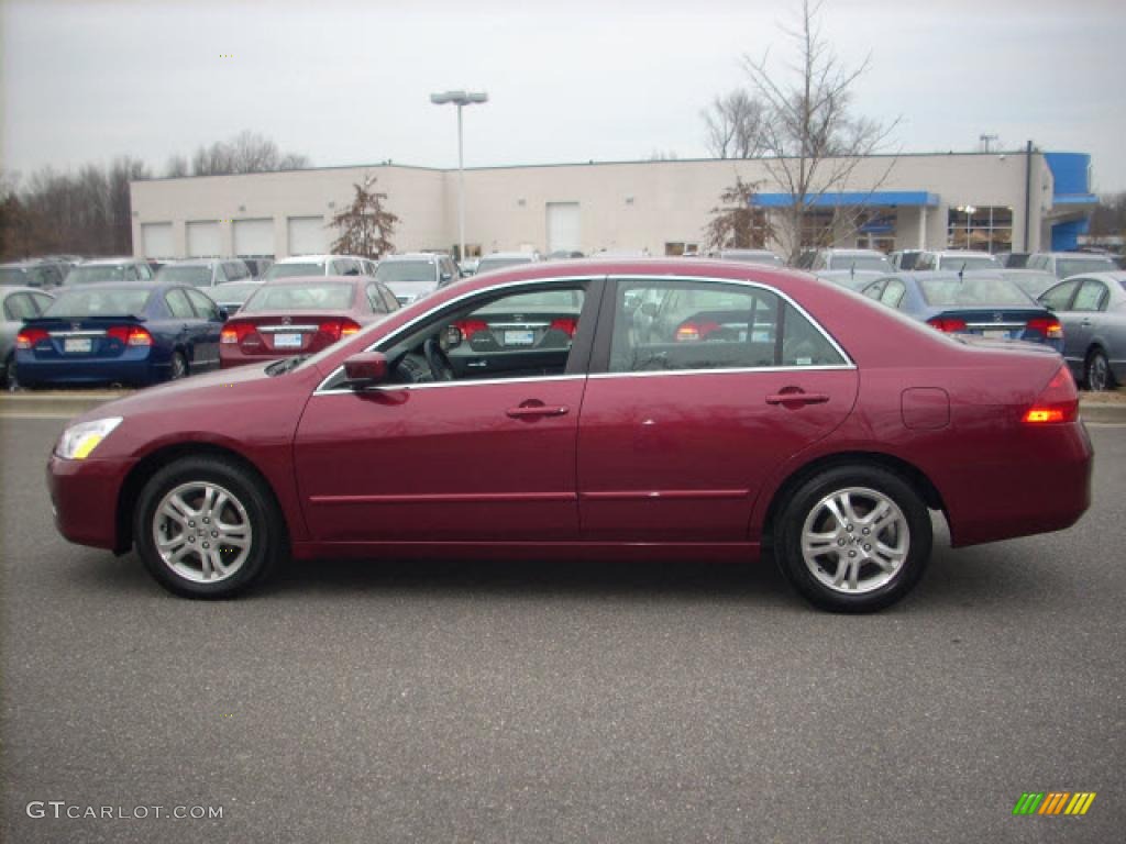 2006 Accord SE Sedan - Redondo Red Pearl / Gray photo #6