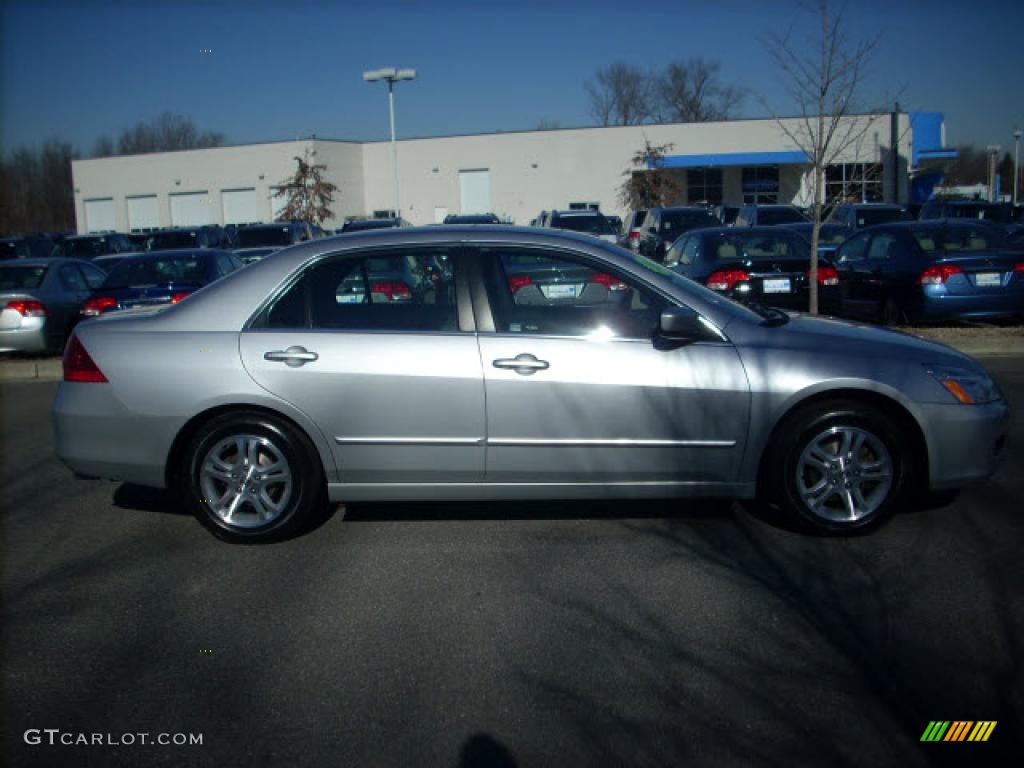 2006 Accord EX Sedan - Alabaster Silver Metallic / Black photo #2