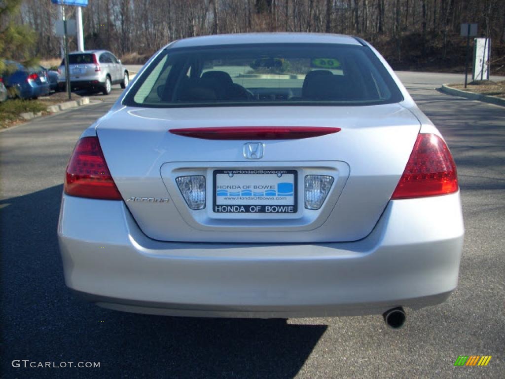 2006 Accord EX Sedan - Alabaster Silver Metallic / Black photo #4