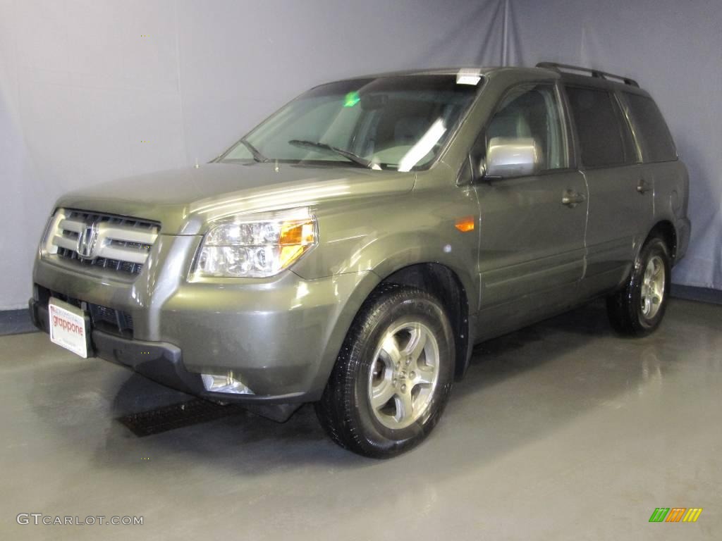 Amazon Green Metallic Honda Pilot