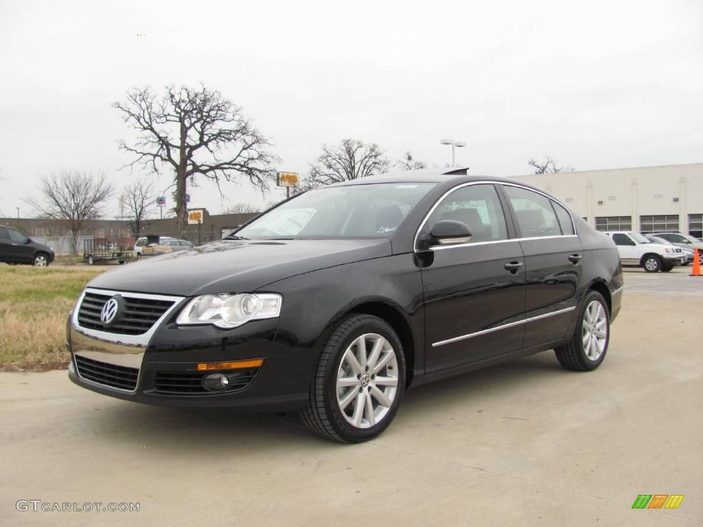 2010 Passat Komfort Sedan - Deep Black / Black photo #1