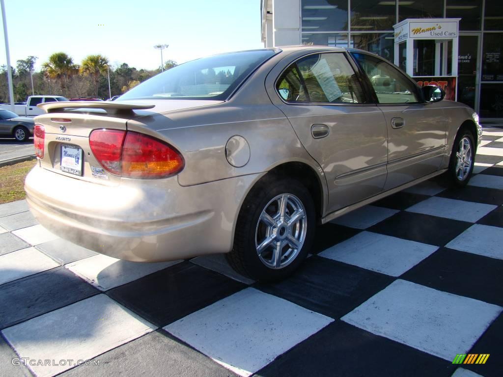 2003 Alero GLS Sedan - Sandstone Metallic / Neutral photo #7