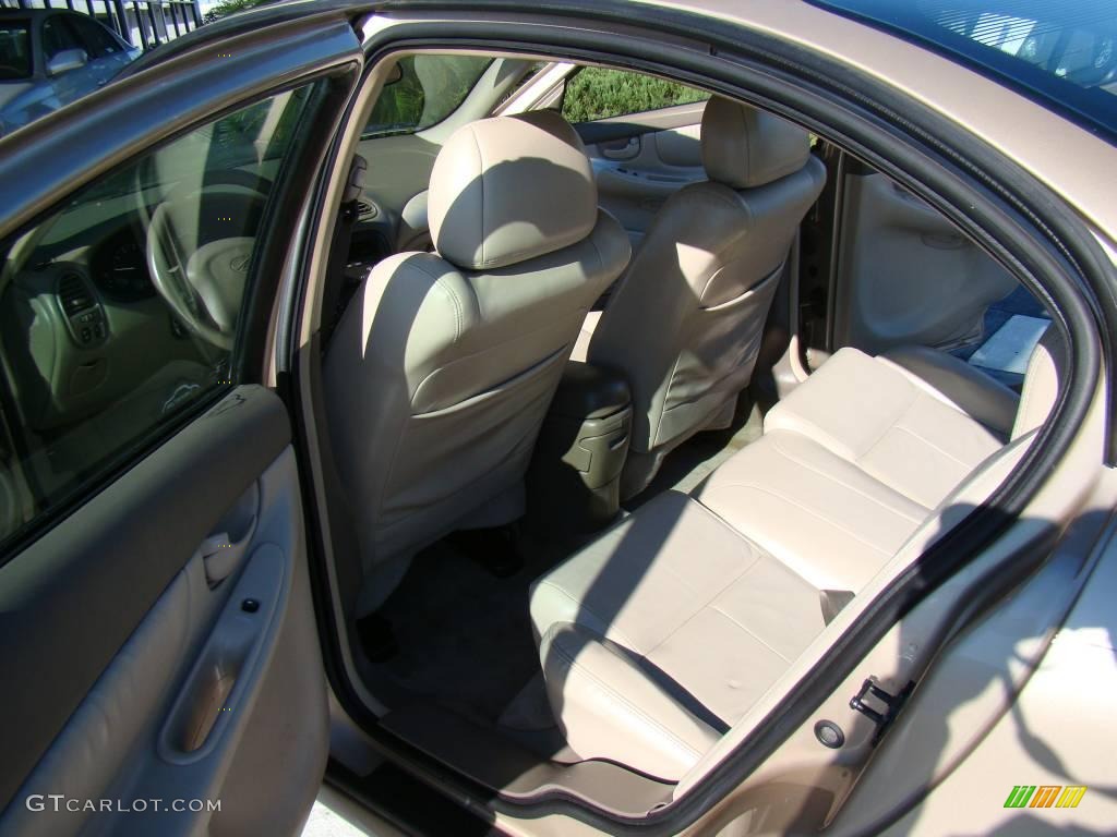 2003 Alero GLS Sedan - Sandstone Metallic / Neutral photo #12