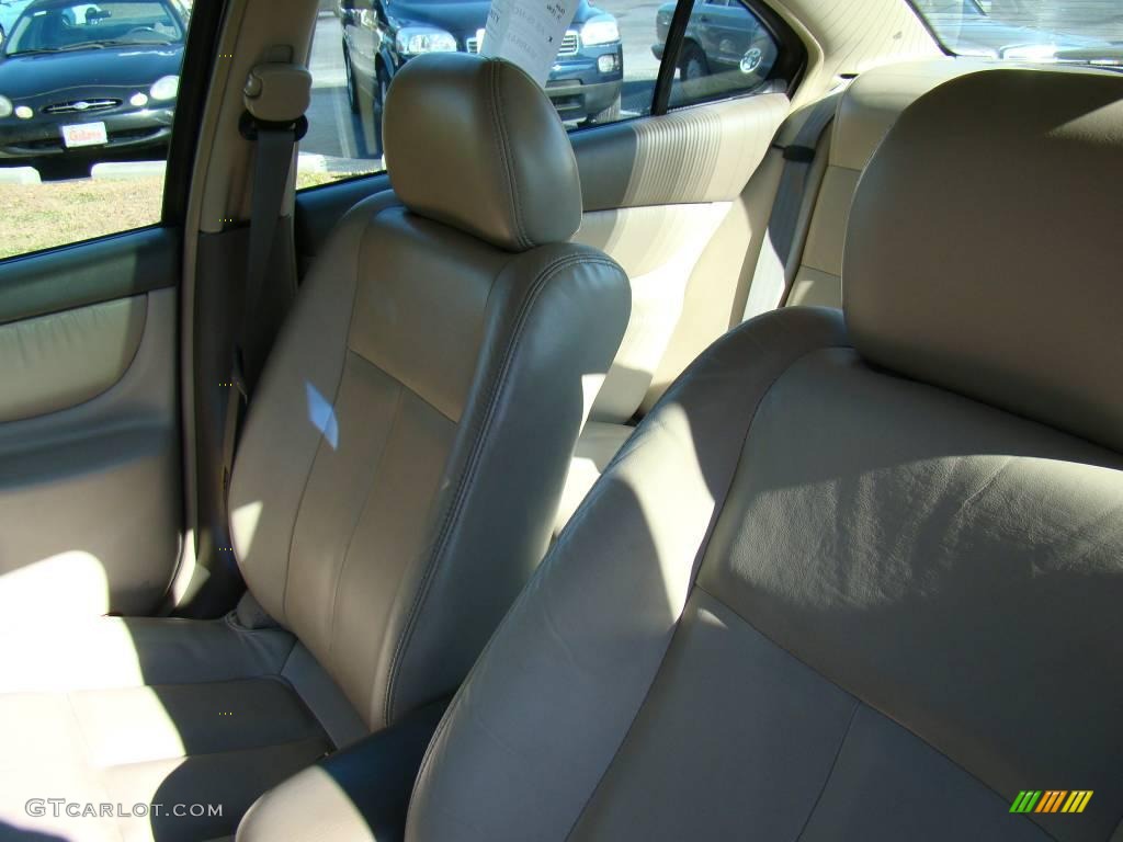 2003 Alero GLS Sedan - Sandstone Metallic / Neutral photo #34