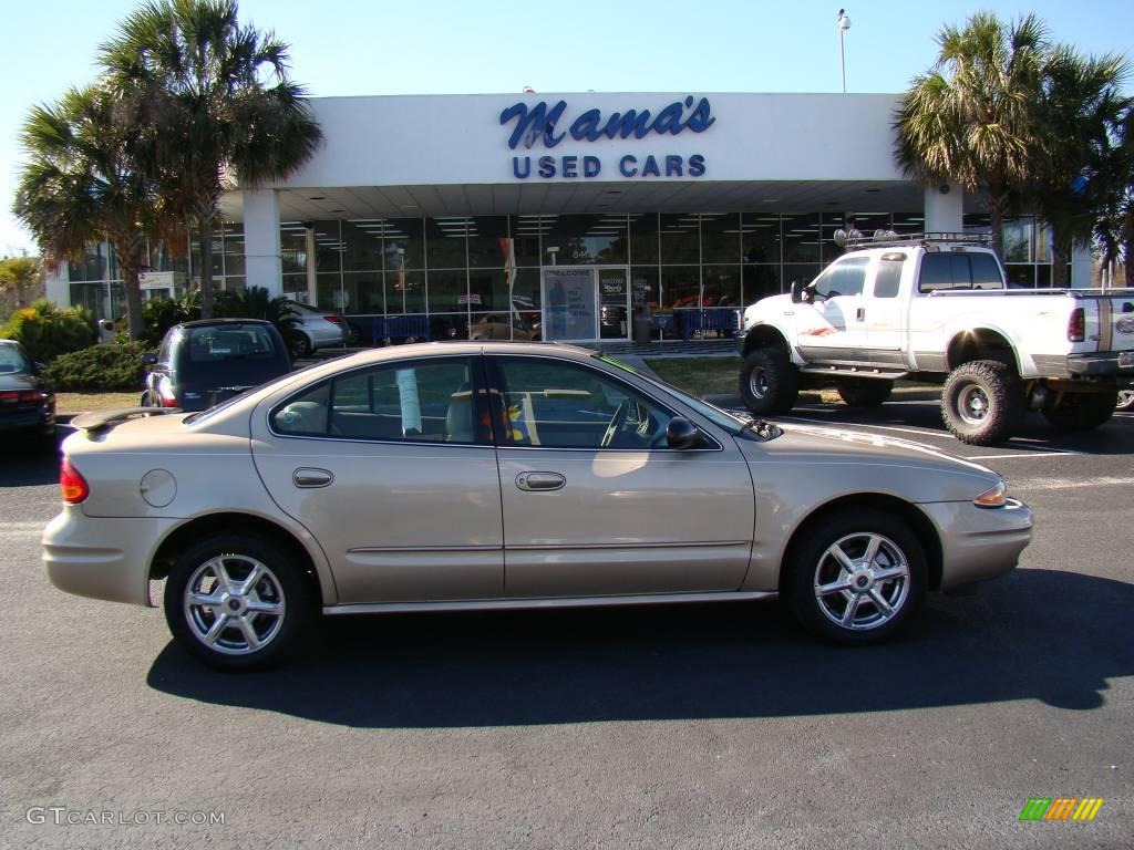 2003 Alero GLS Sedan - Sandstone Metallic / Neutral photo #38