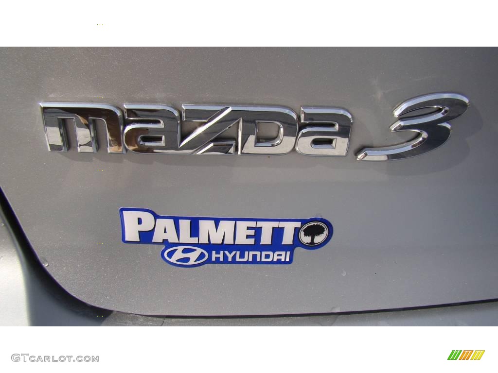 2004 MAZDA3 s Sedan - Sunlight Silver Mica / Black/Red photo #34