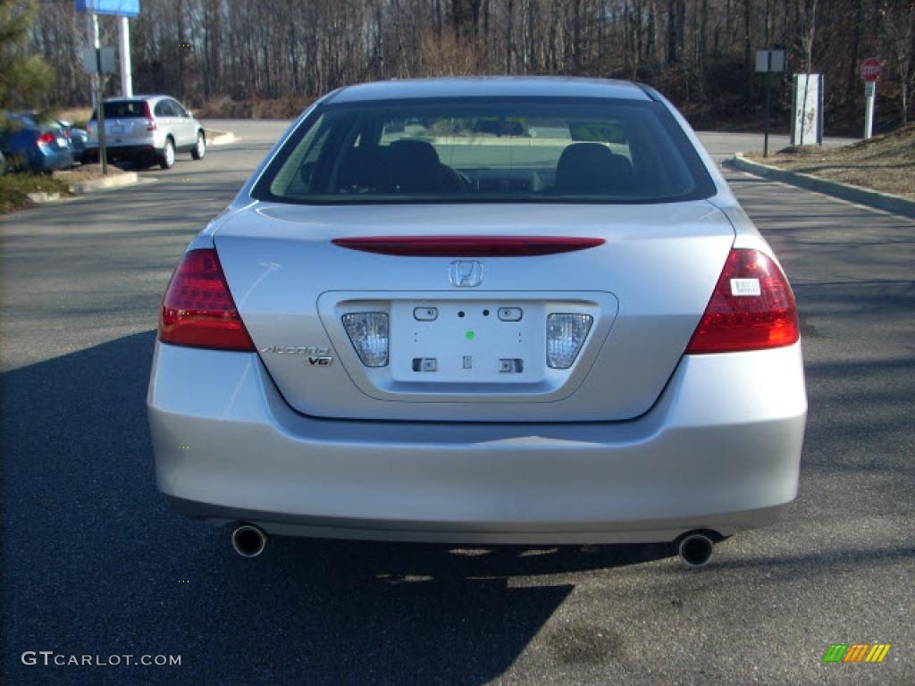 2007 Accord SE V6 Sedan - Alabaster Silver Metallic / Black photo #4