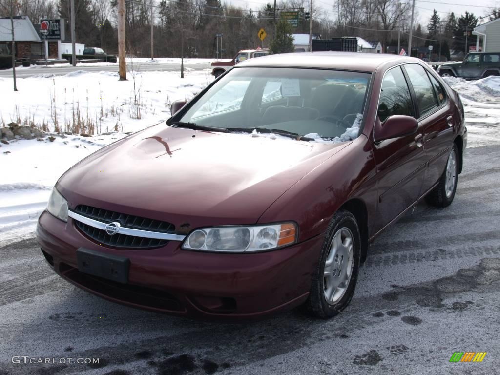 2000 Altima GXE - Black Cherry Metallic / Blond photo #2