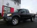 Super Black - Frontier SE King Cab 4x4 Photo No. 4