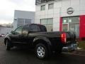 Super Black - Frontier SE King Cab 4x4 Photo No. 6