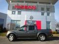 2008 Storm Grey Nissan Frontier LE Crew Cab 4x4  photo #6