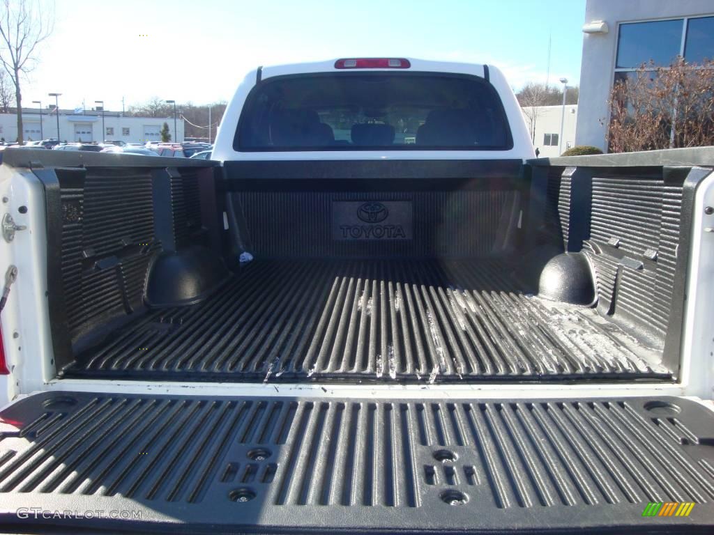 2004 Tundra SR5 Double Cab 4x4 - Natural White / Oak photo #31