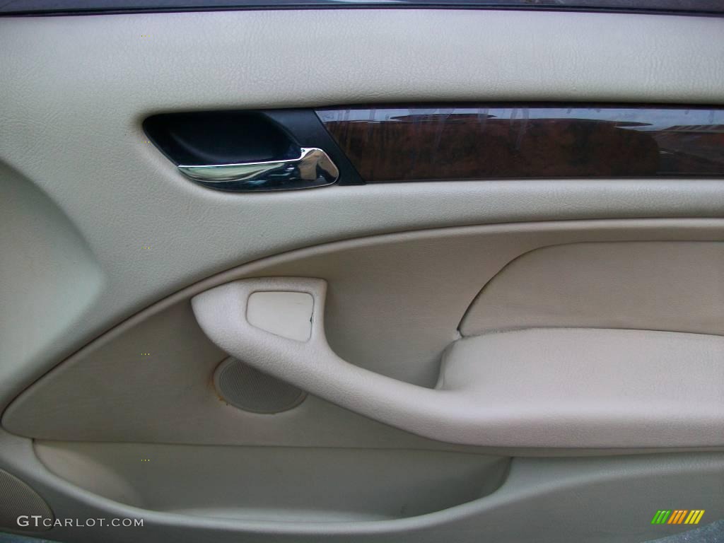 2001 3 Series 325i Sedan - Jet Black / Beige photo #20