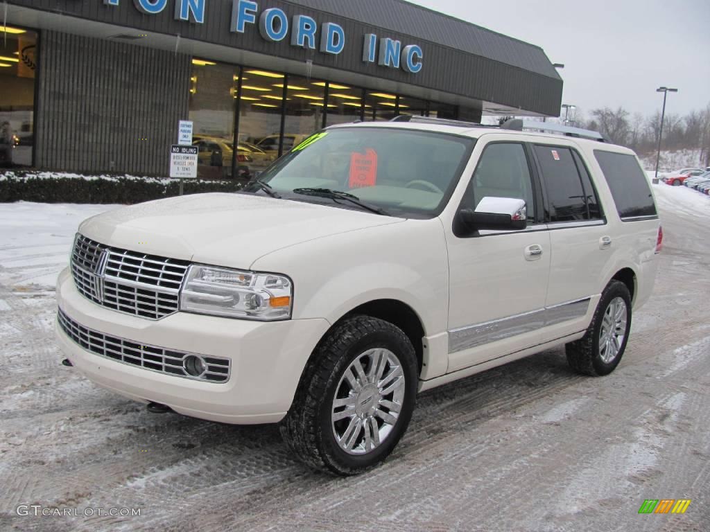 2007 Navigator Ultimate 4x4 - White Chocolate Tri-Coat / Charcoal photo #2