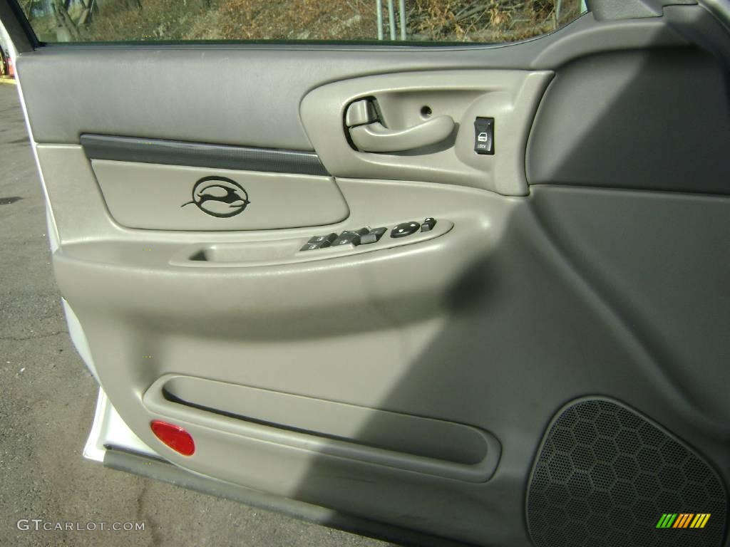 2004 Impala LS - Galaxy Silver Metallic / Medium Gray photo #15