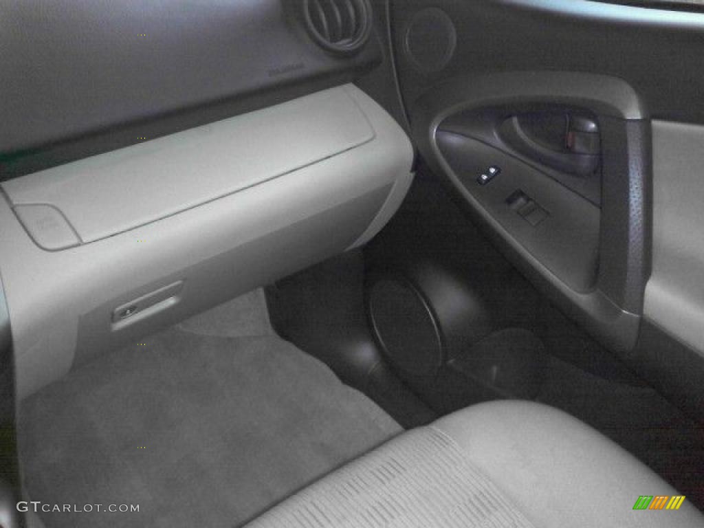 2009 RAV4 I4 - Sandy Beach Metallic / Ash Gray photo #10