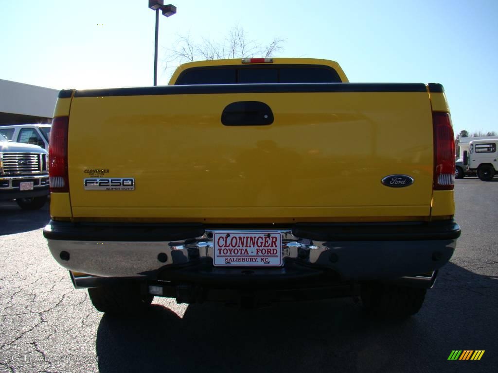 2006 F250 Super Duty Amarillo Special Edition Crew Cab 4x4 - Screaming Yellow / Black photo #4