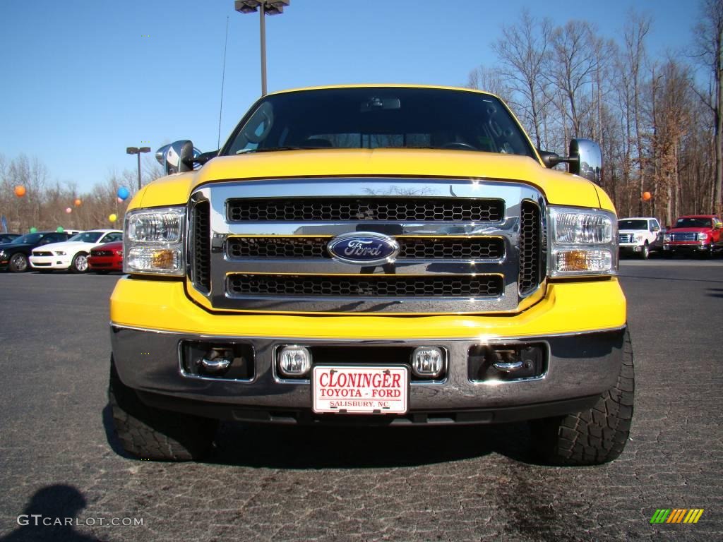 2006 F250 Super Duty Amarillo Special Edition Crew Cab 4x4 - Screaming Yellow / Black photo #7
