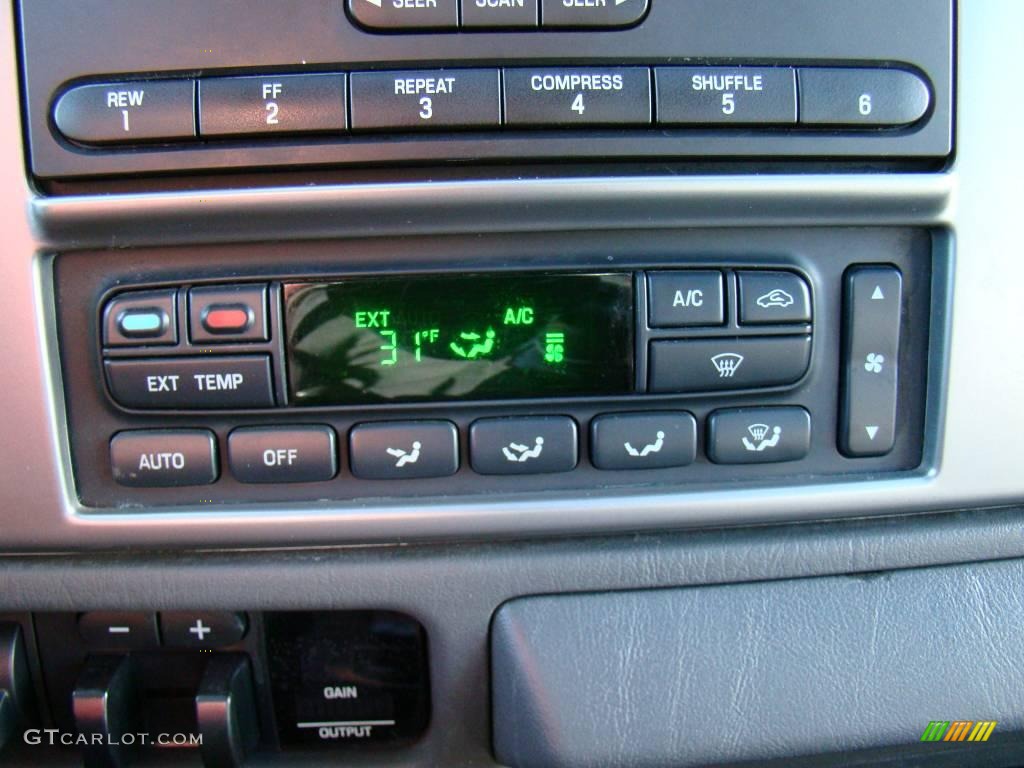 2006 F250 Super Duty Amarillo Special Edition Crew Cab 4x4 - Screaming Yellow / Black photo #25