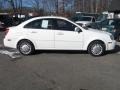 2006 Absolute White Suzuki Forenza Sedan  photo #4