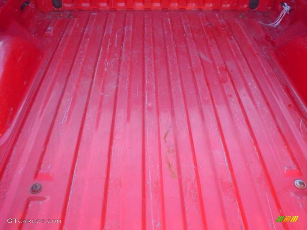 1998 F150 XL Regular Cab - Bright Red / Medium Graphite photo #16