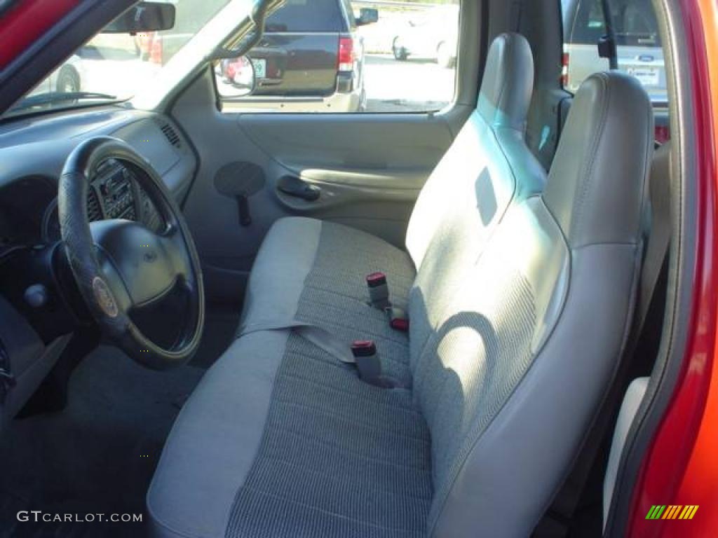 1998 F150 XL Regular Cab - Bright Red / Medium Graphite photo #20